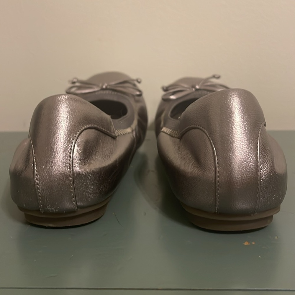 VIONIC Matira Womens Silver Pewter Leather Bow Ballet Flats - Picture 7 of 10